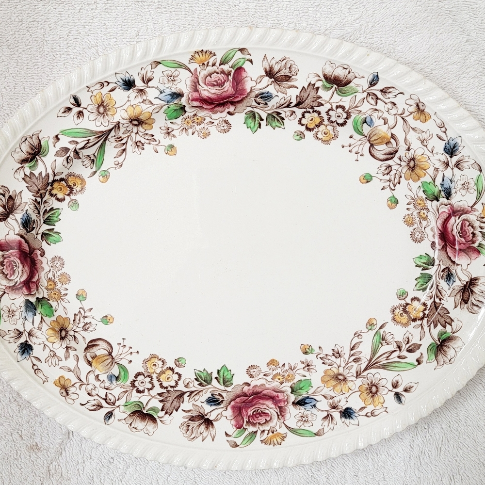 Vintage replacement Serving Platter. Windsor Ware from Johnson Brothers.